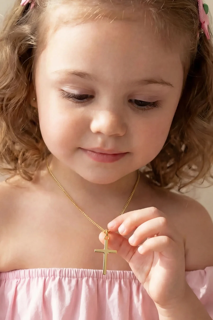 Fine Gold Cross - Image 2